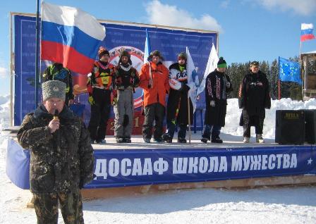 Киров: в деревне – грохот снегоходов, в тире – хлопки выстрелов