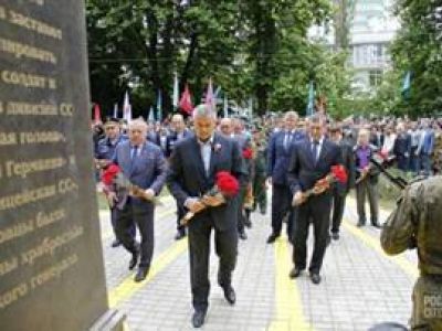 В Симферополе открыли новый памятник