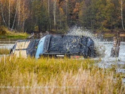 По воде и грязи штурмовали калужское бездорожье…